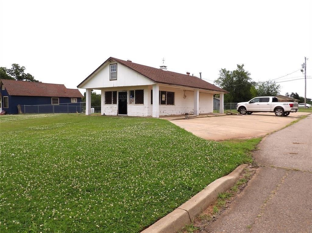 Property Image for 1301 E Oklahoma Avenue