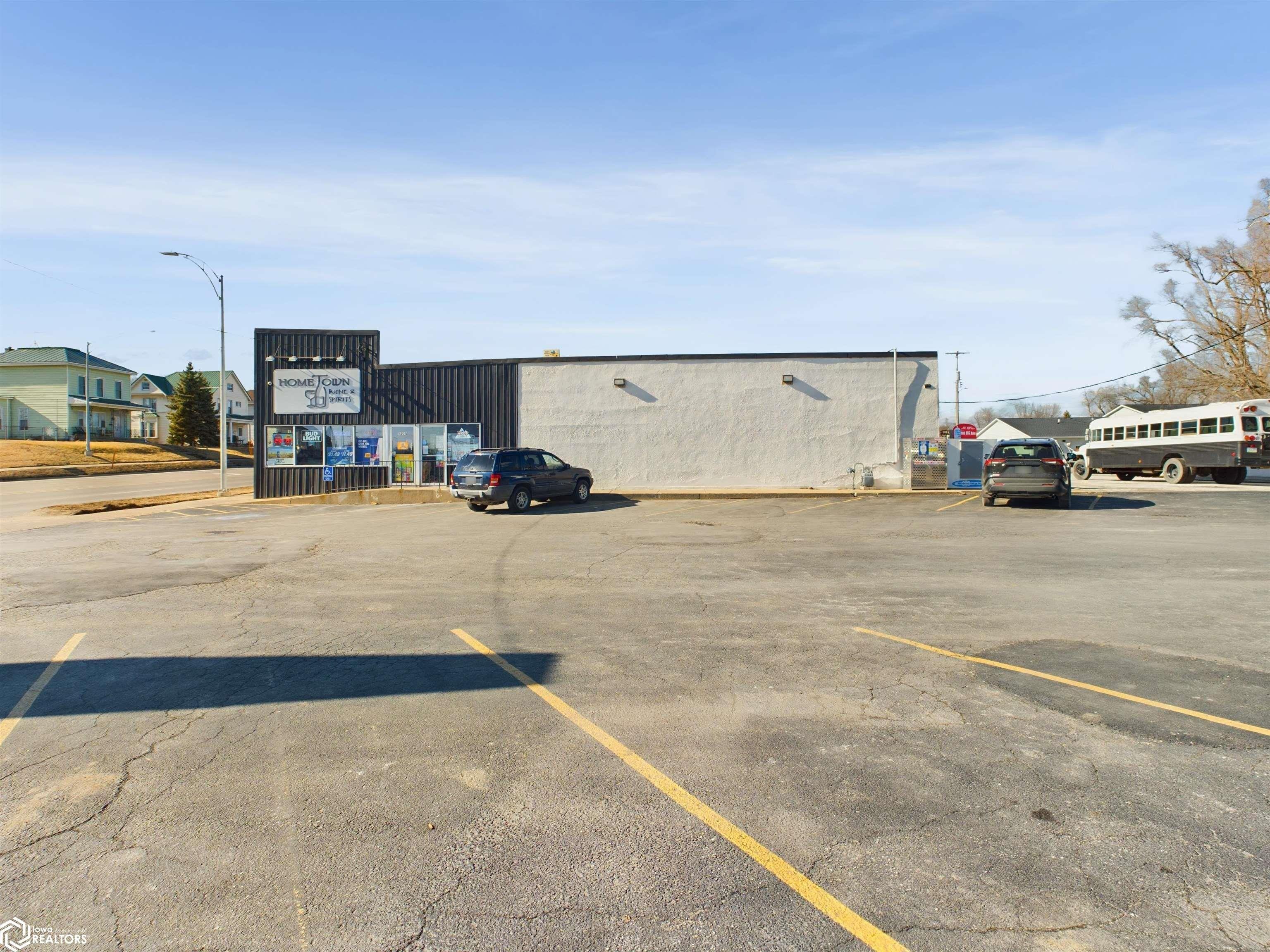 Property Image for 1501 Main Street