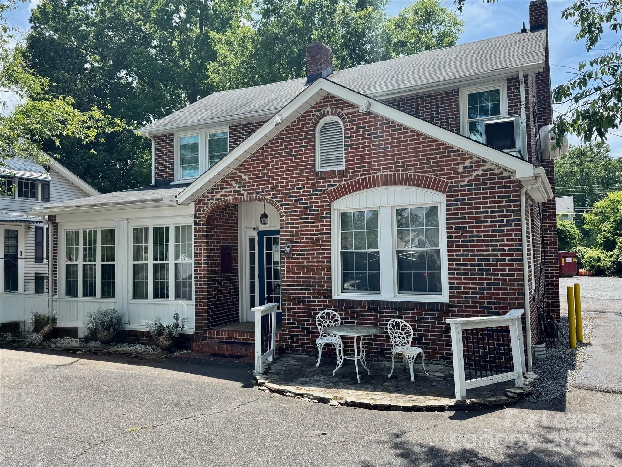 Property Image for 1051 Oakland Avenue