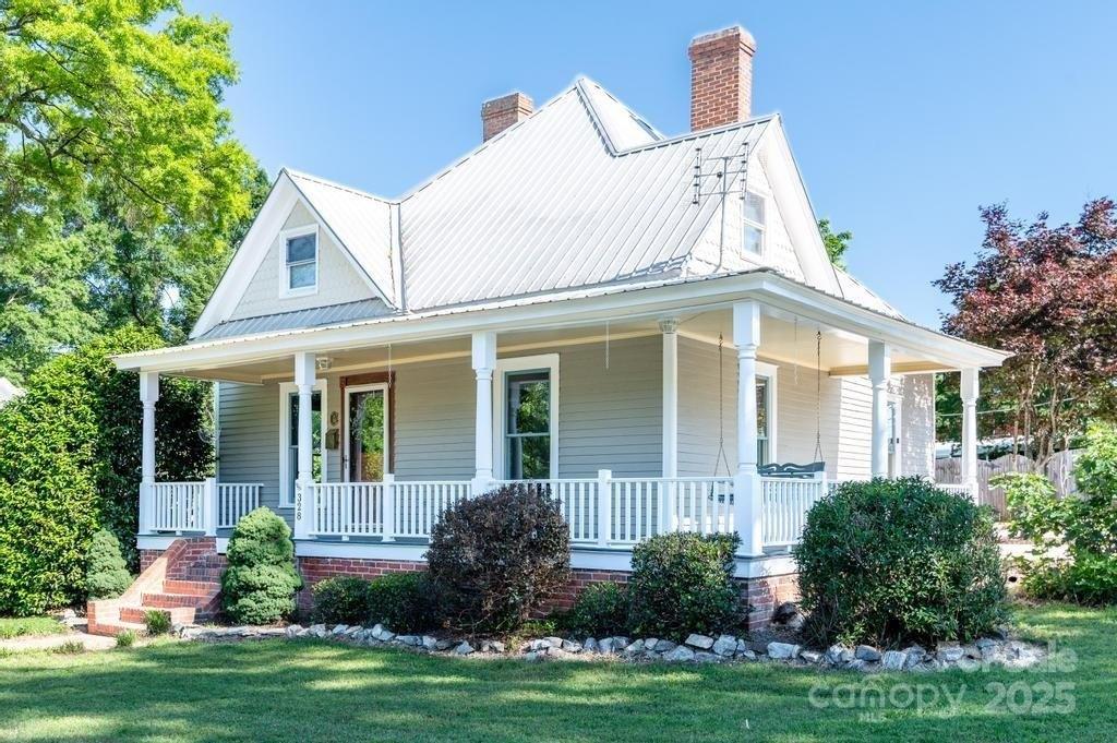 Property Image for 328 E Center Avenue