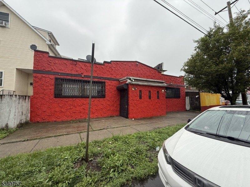 Property Image for 645 Magnolia Ave