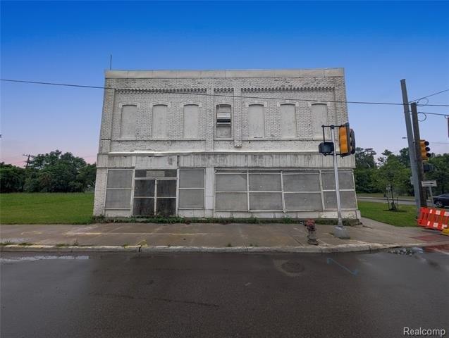 Property Image for 8000 W Jefferson Avenue
