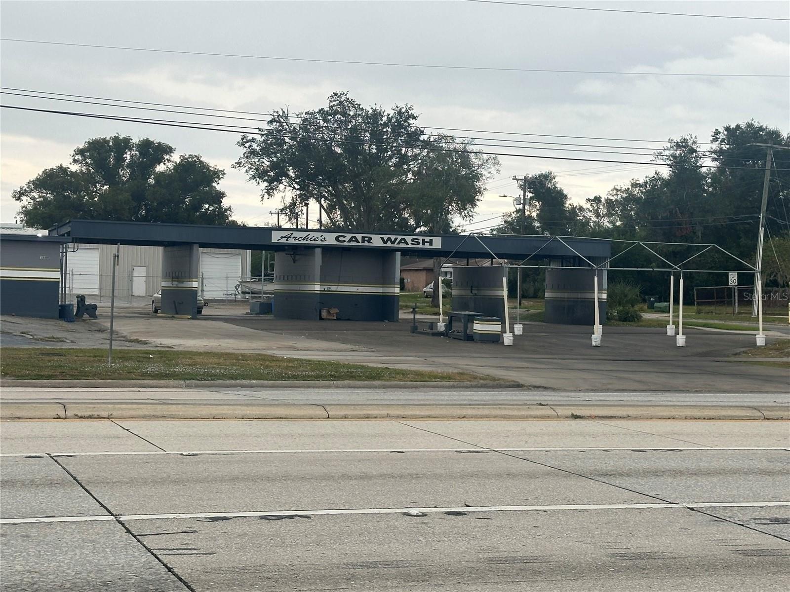 Property Image for 1605 W Memorial Boulevard