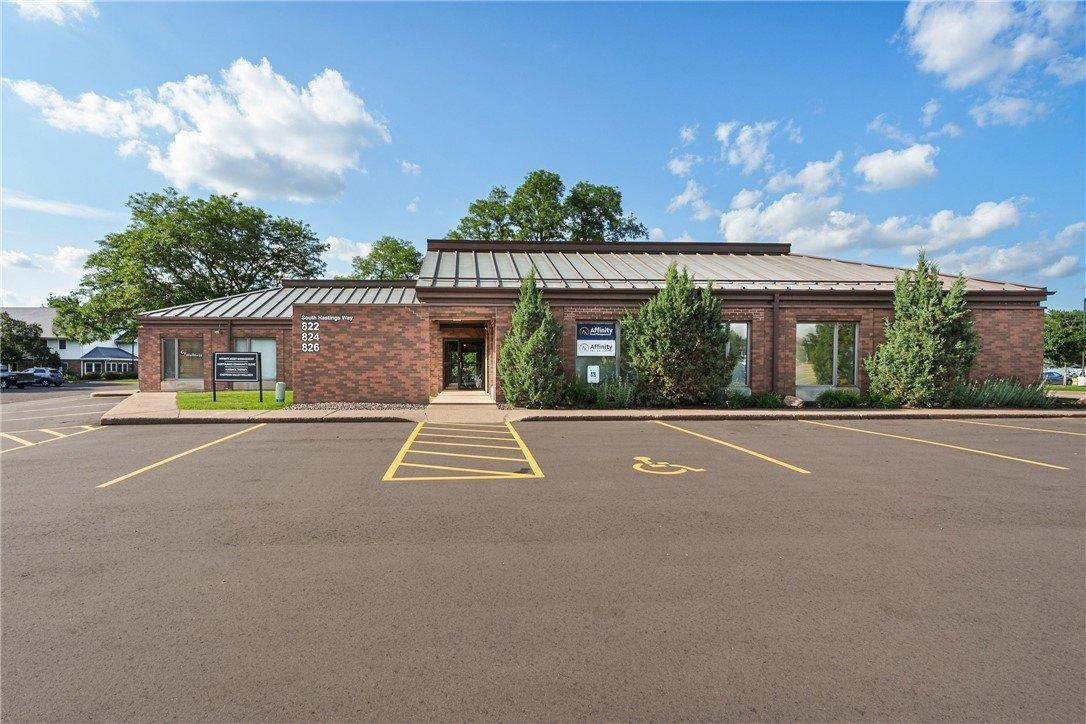 Property Image for 824 S Hastings Way