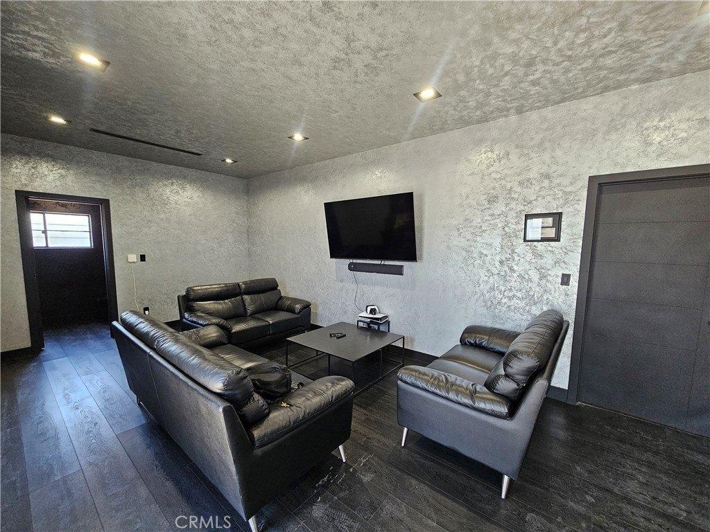 Property Image for 7554 Clybourn Avenue
