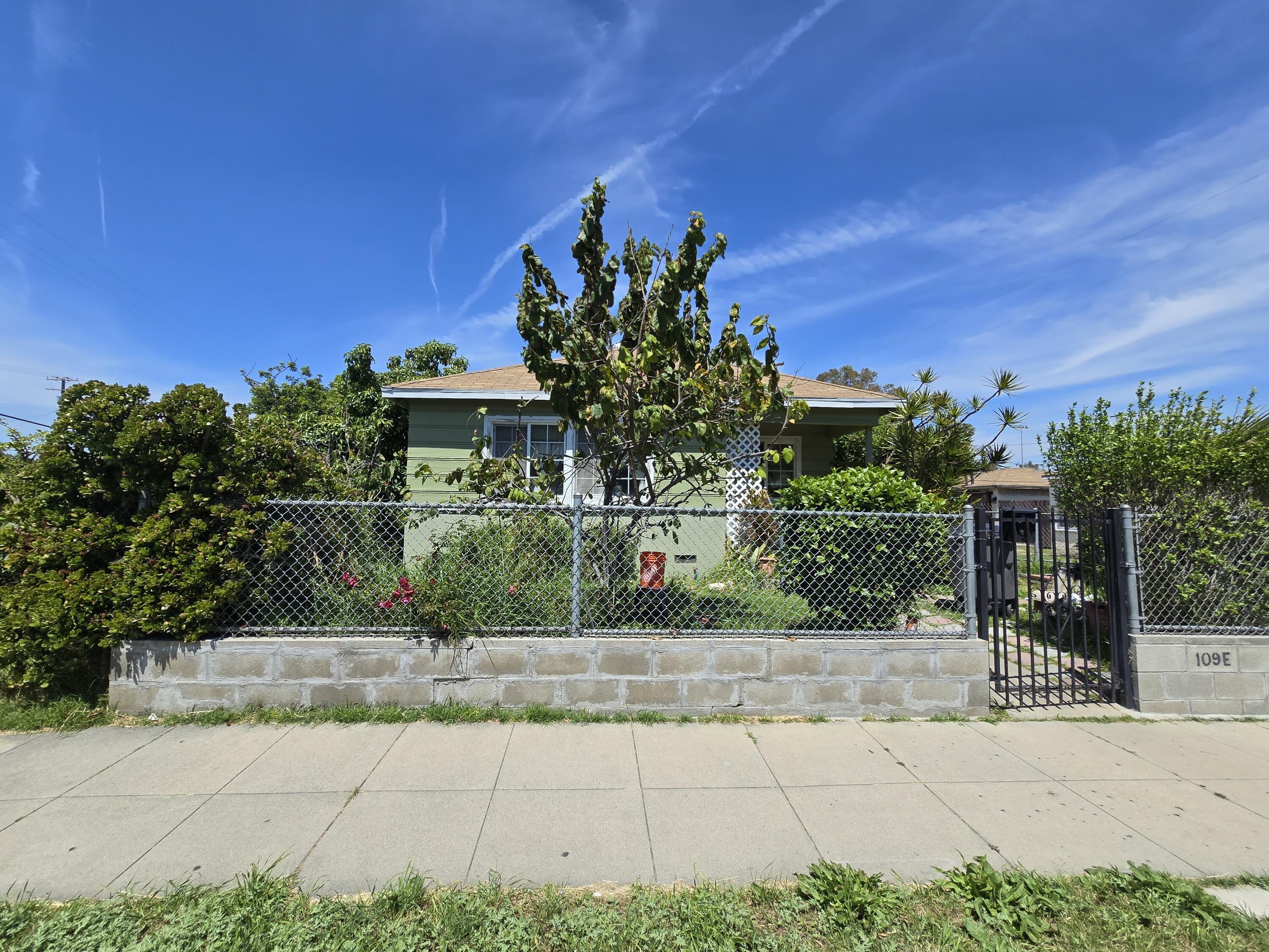 Property Image for 109 E 216th Street