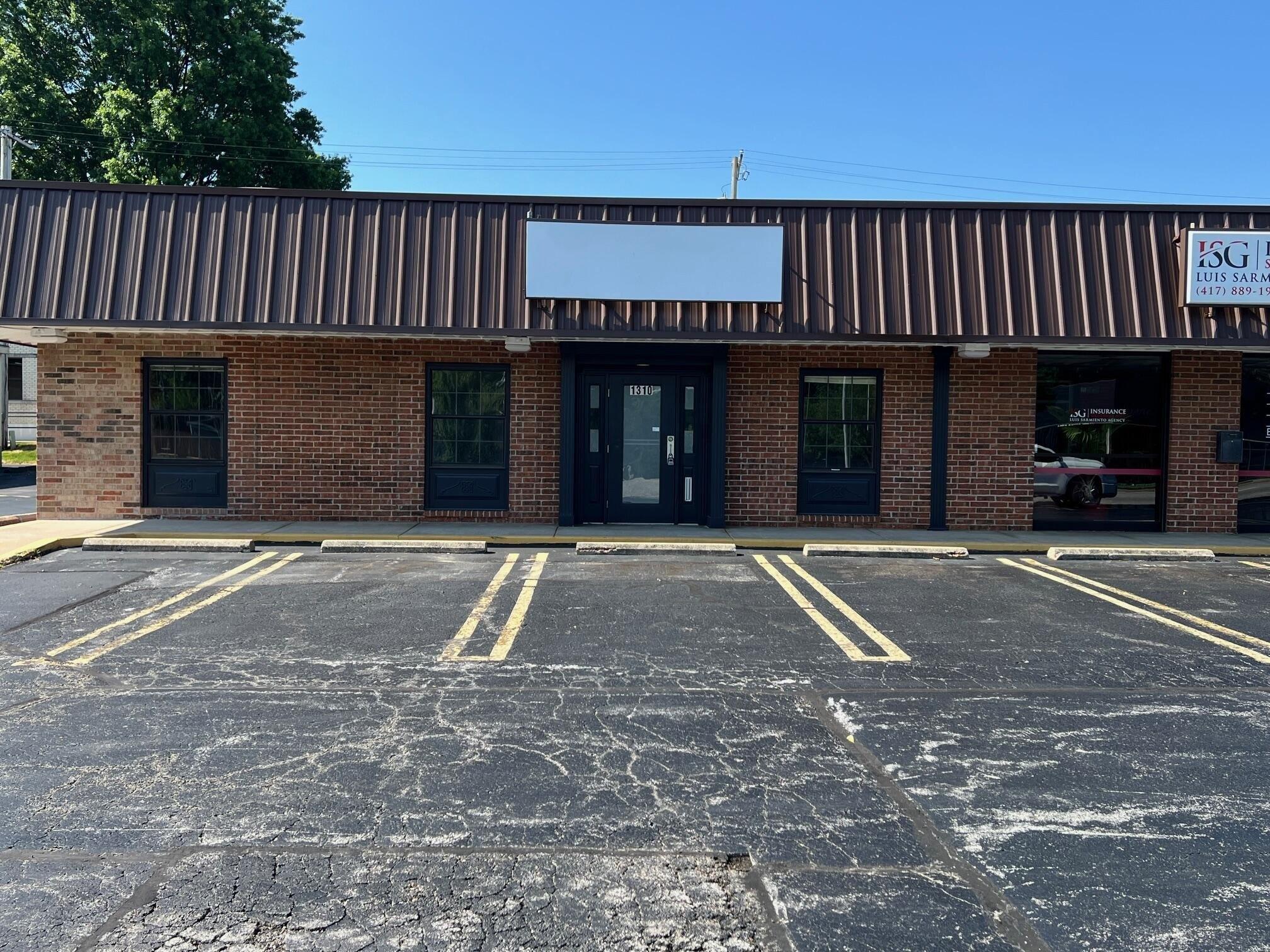 Property Image for 1310 E Sunshine Street