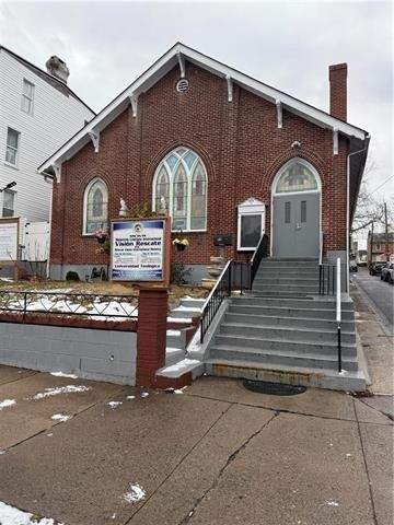 Property Image for 242 East Walnut Street
