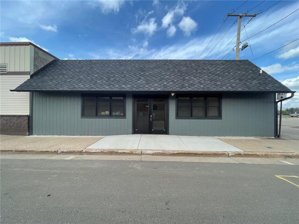 Property Image for 109 Center Street E