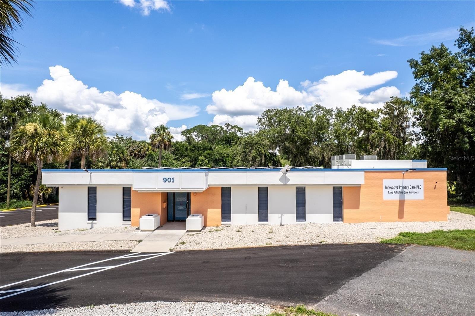 Property Image for 901 N Grove St  / Sr 19
