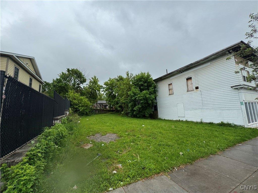 Property Image for 806 Butternut Street