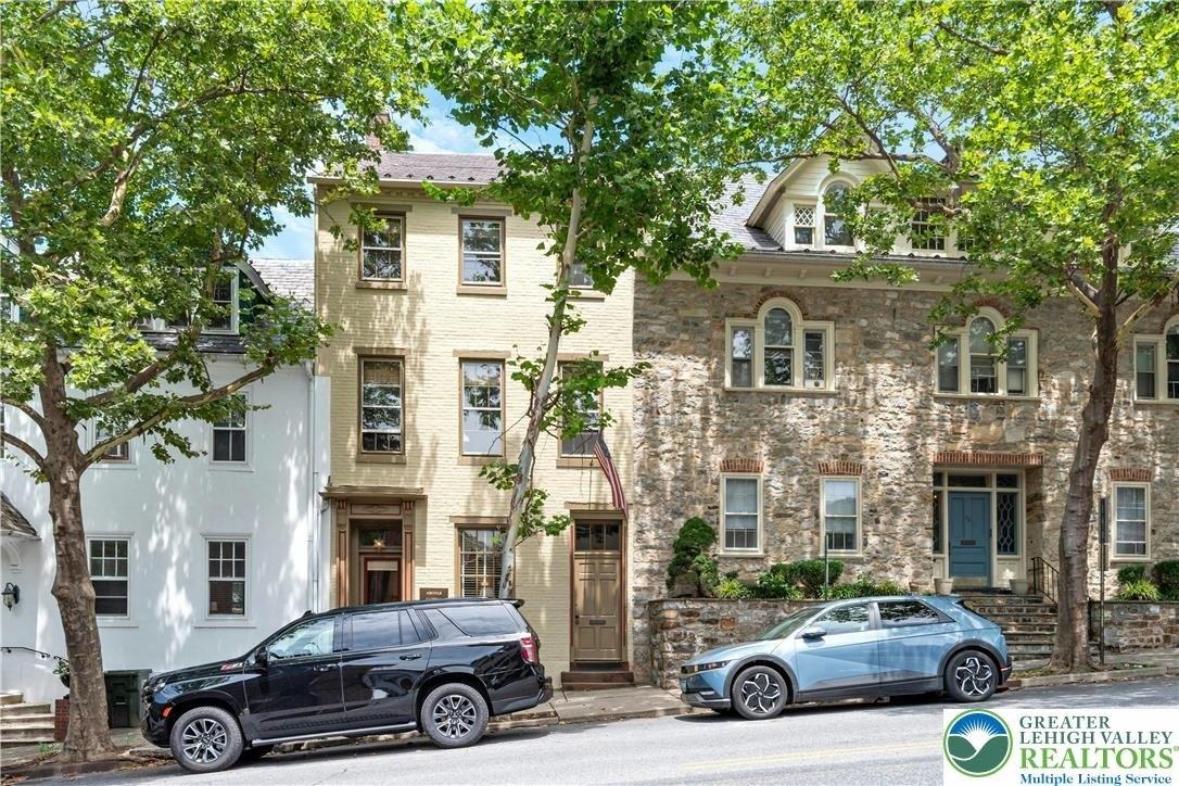 Property Image for 74 W Market Street