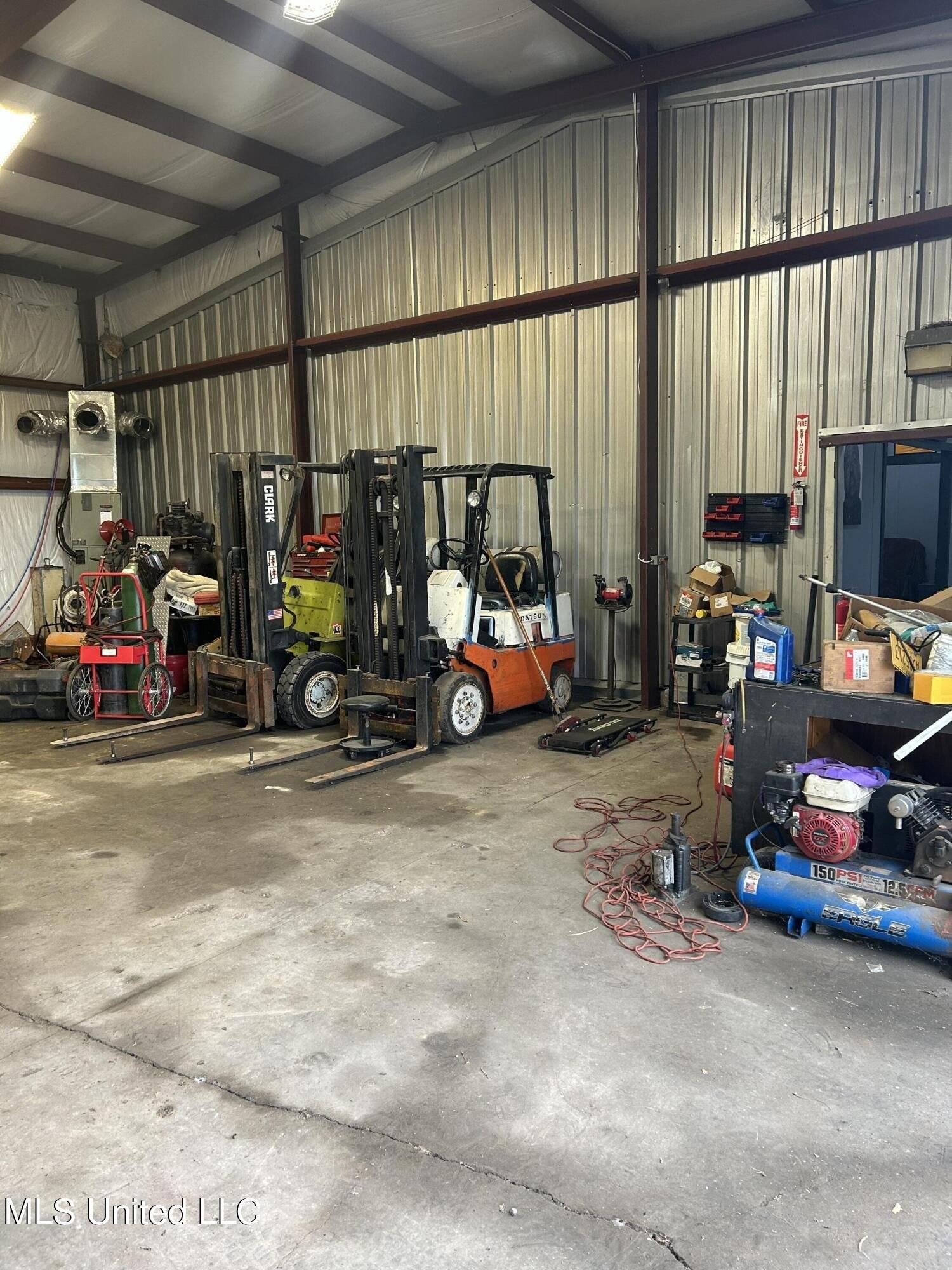 3843 W Hwy 82, Greenville, MS 38701 - MLS# 4090201 | C21