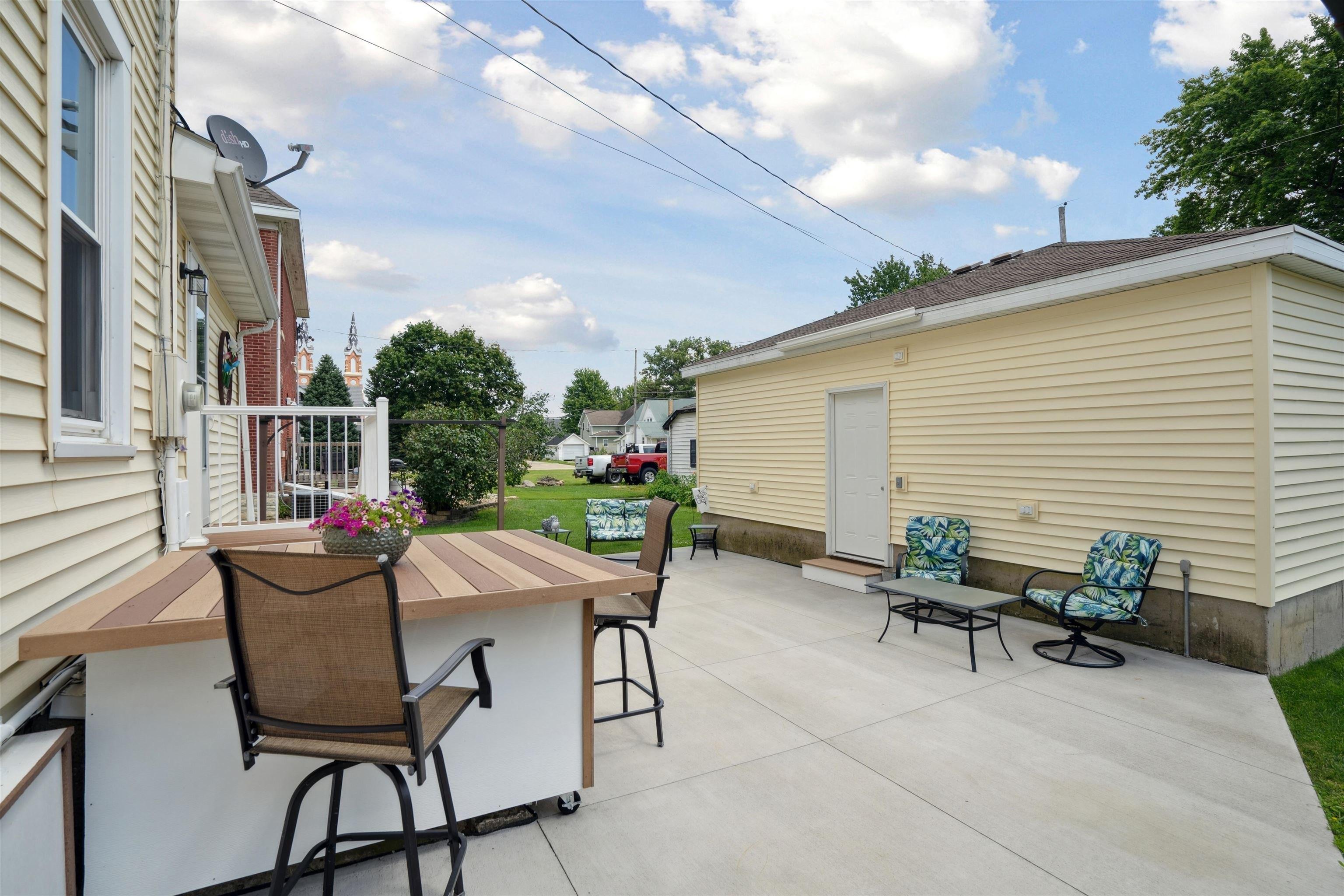 Dyersville Real Estate Find Houses & Homes for Sale in Dyersville, IA