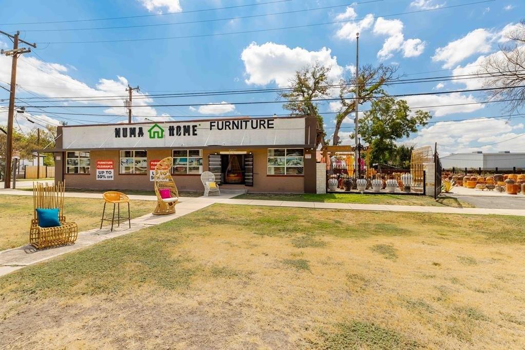 Property Image for 1950 Ih-35