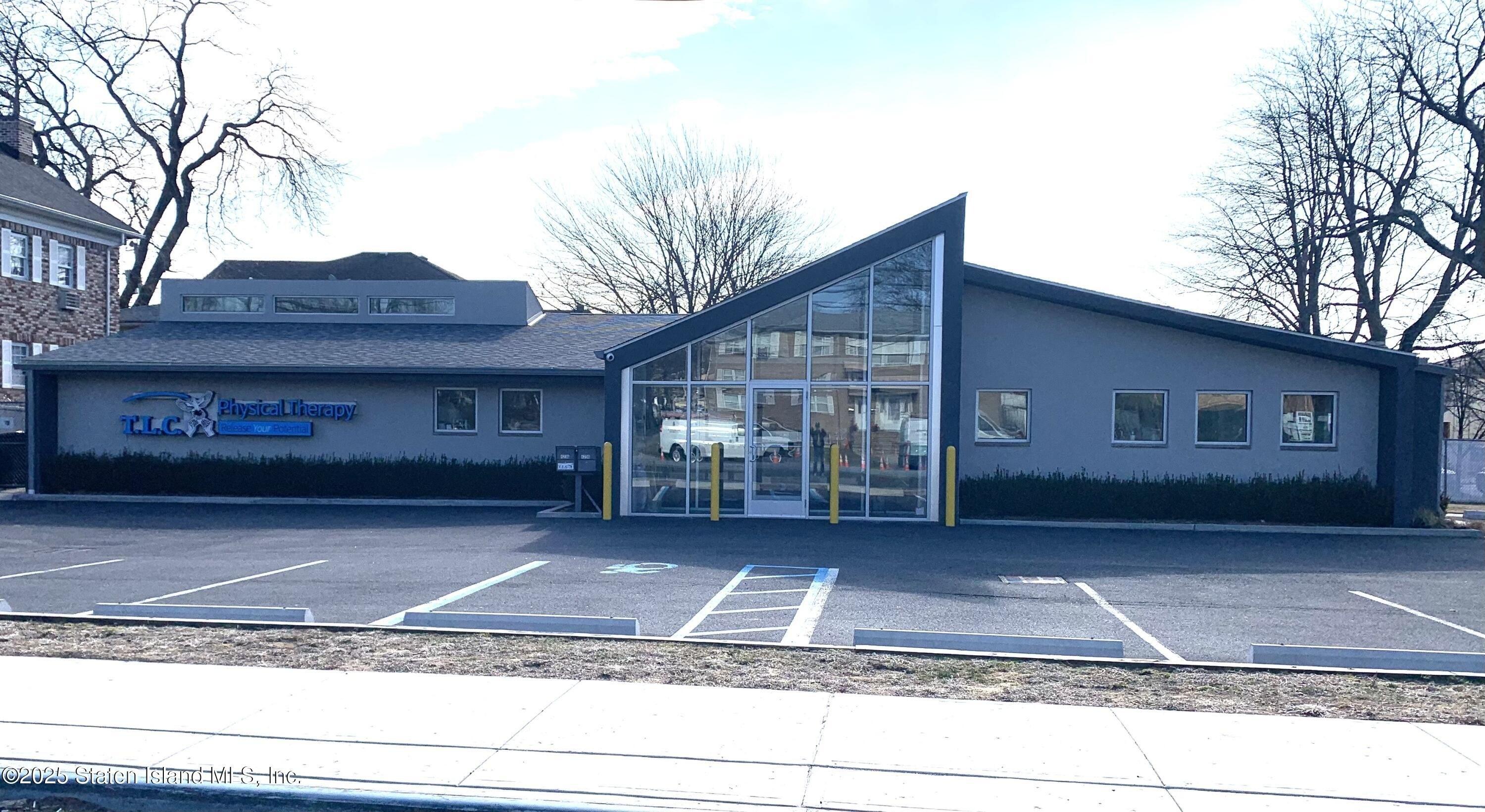 Property Image for 4236 Hylan Boulevard
