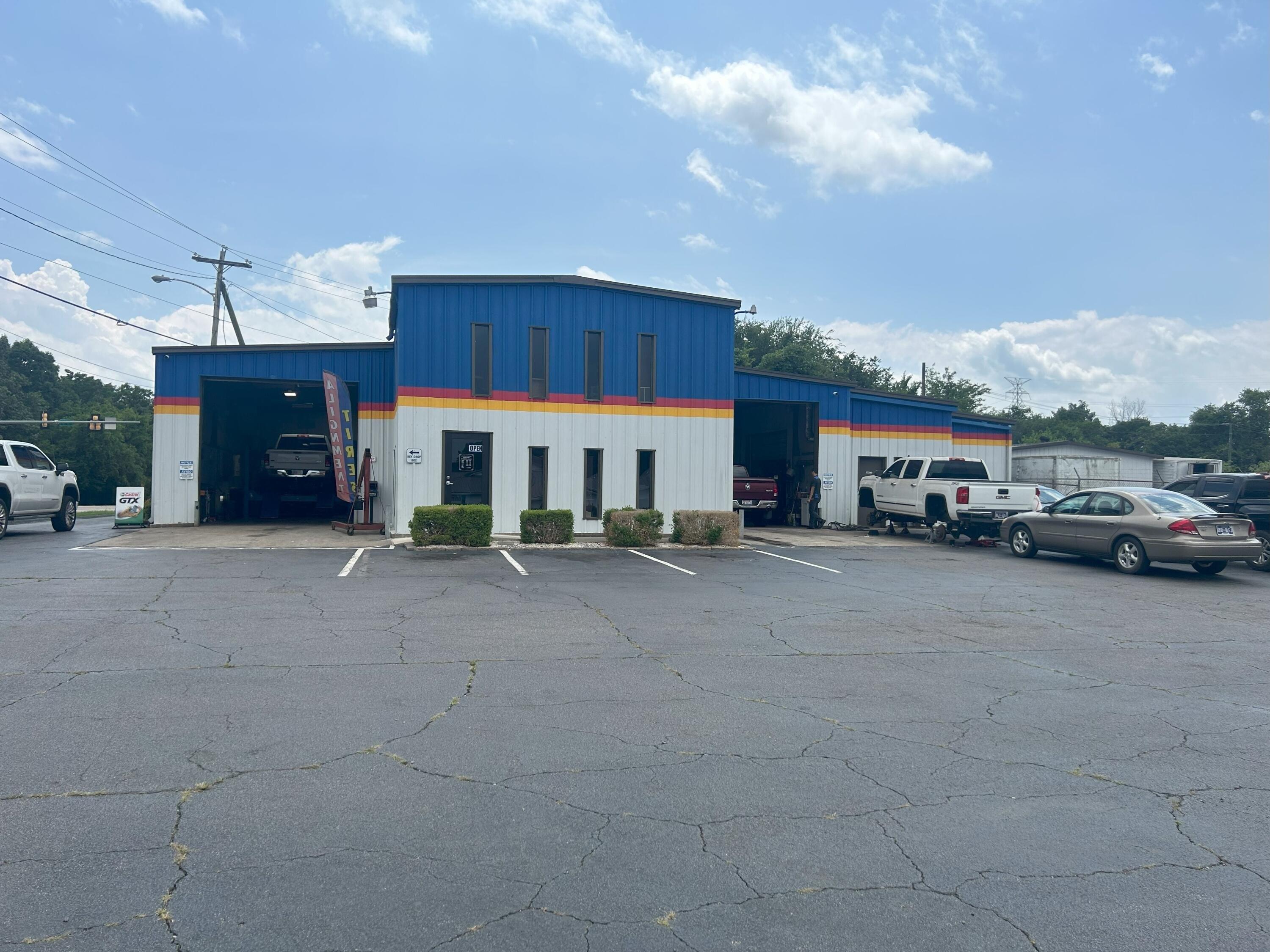 2052 Mulberry Street, Loudon, TN 37774 - MLS# 20242052 | C21