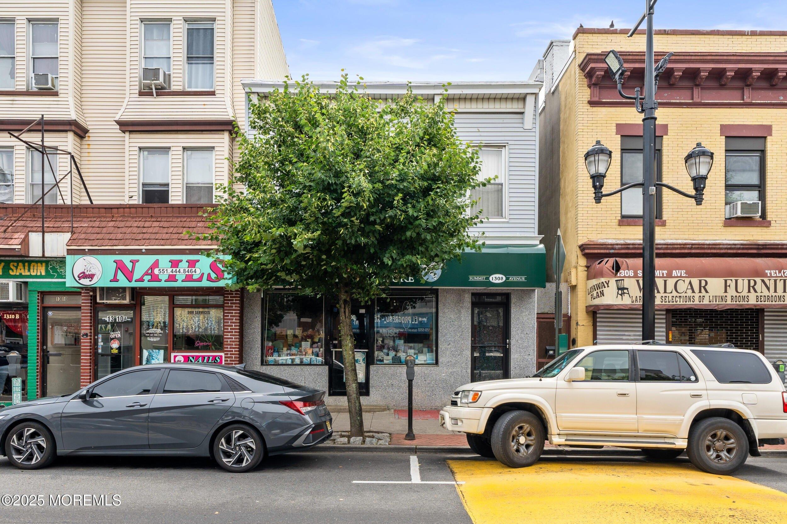 Property Image for 1308 Summit Avenue