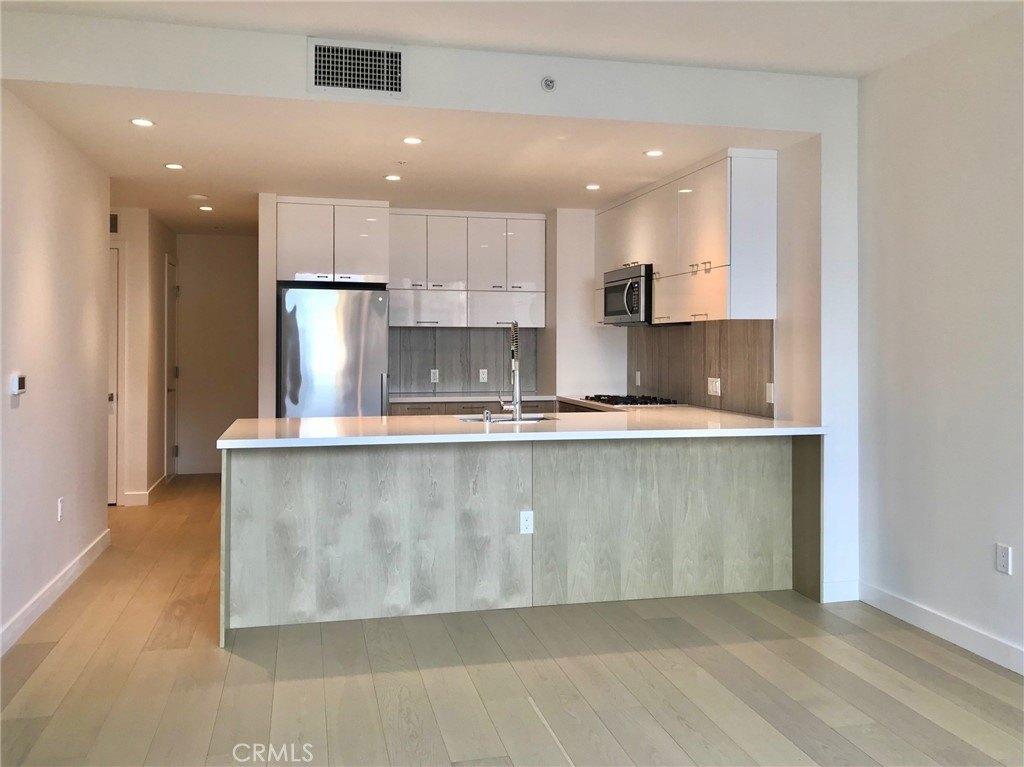 Property Image for 400 S Broadway 1201