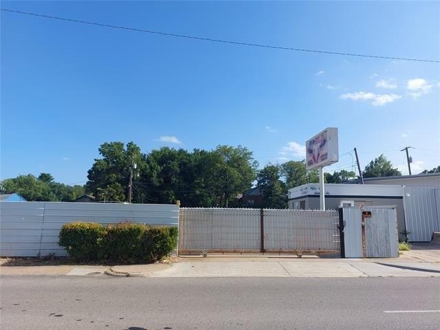 Property Image for 3604 E Admiral Place