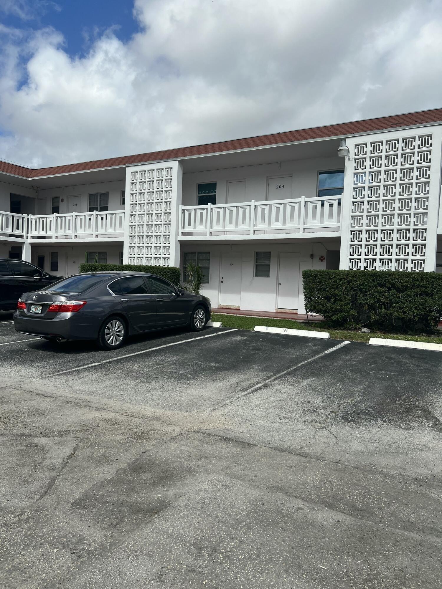 Property Image for 1300 NW 43rd Terrace 104