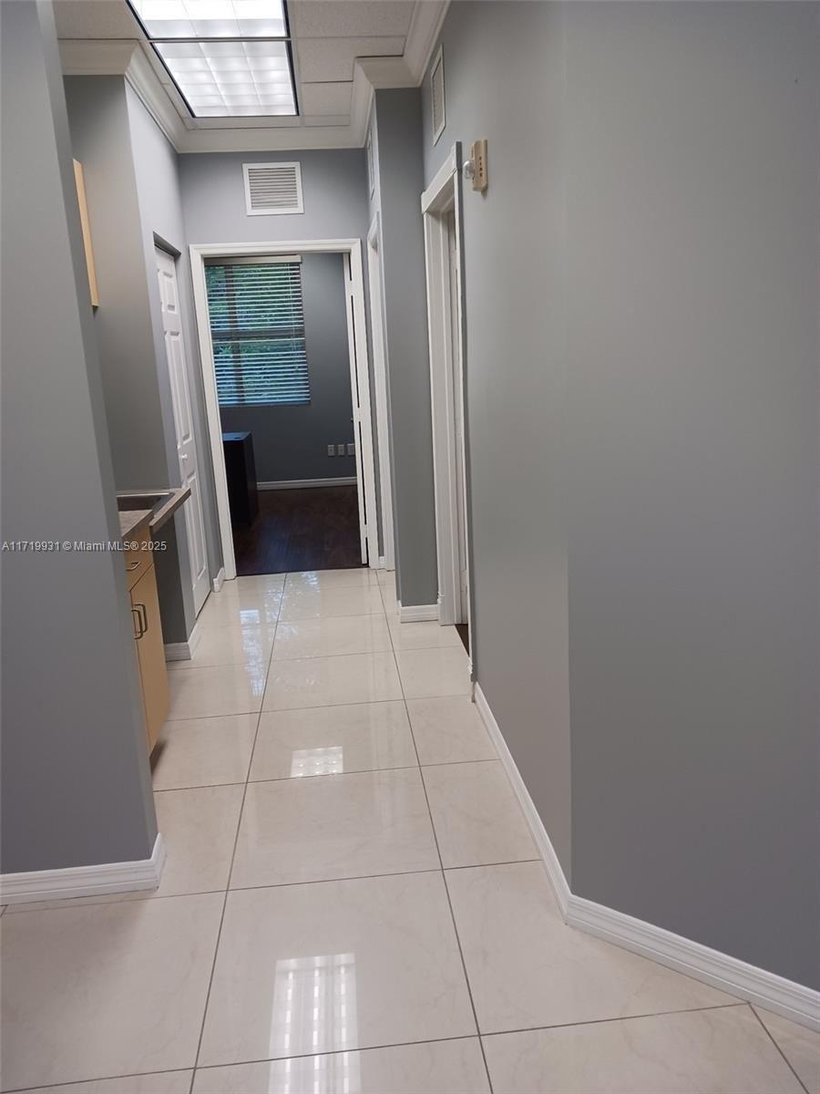 Property Image for 111 N Pine Island Rd 208B