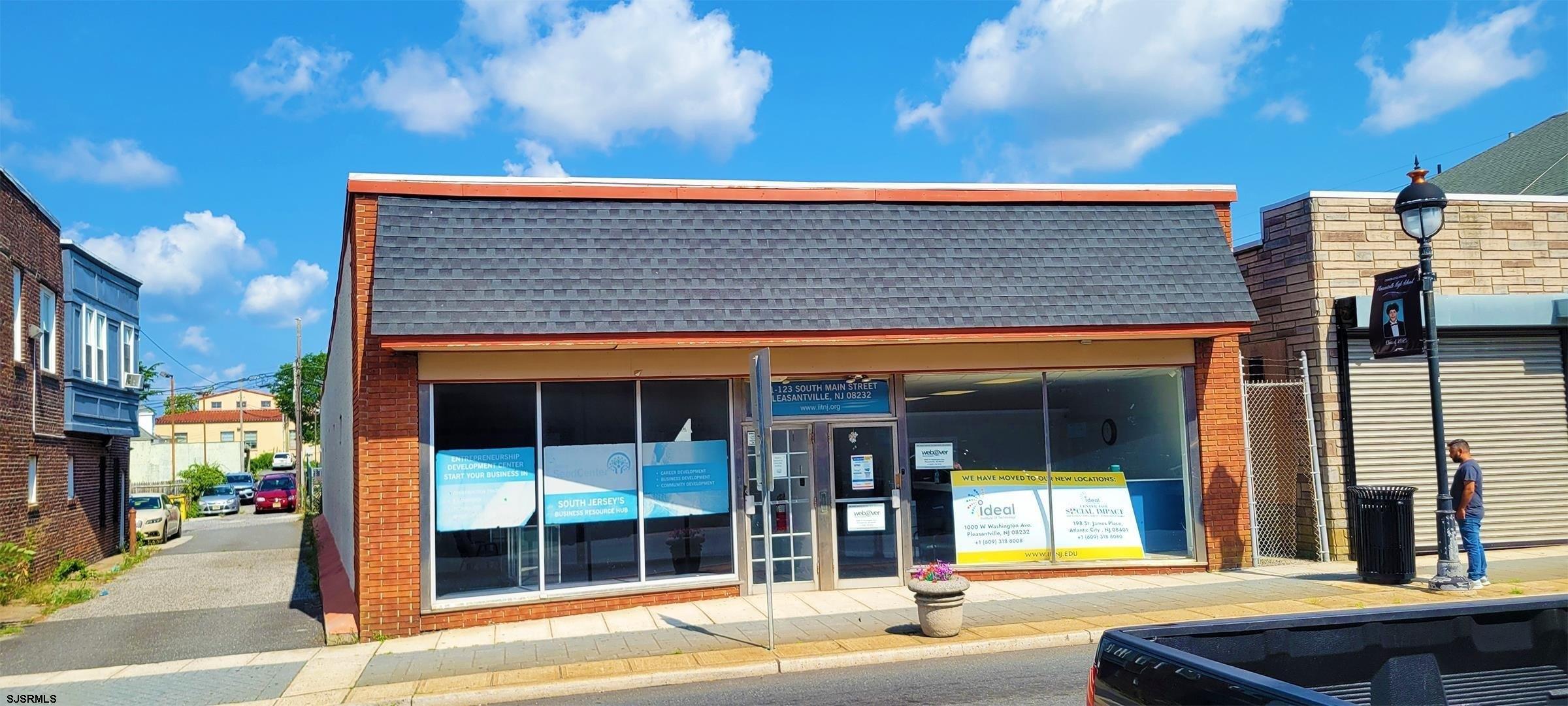 Property Image for 123 S Main St Street