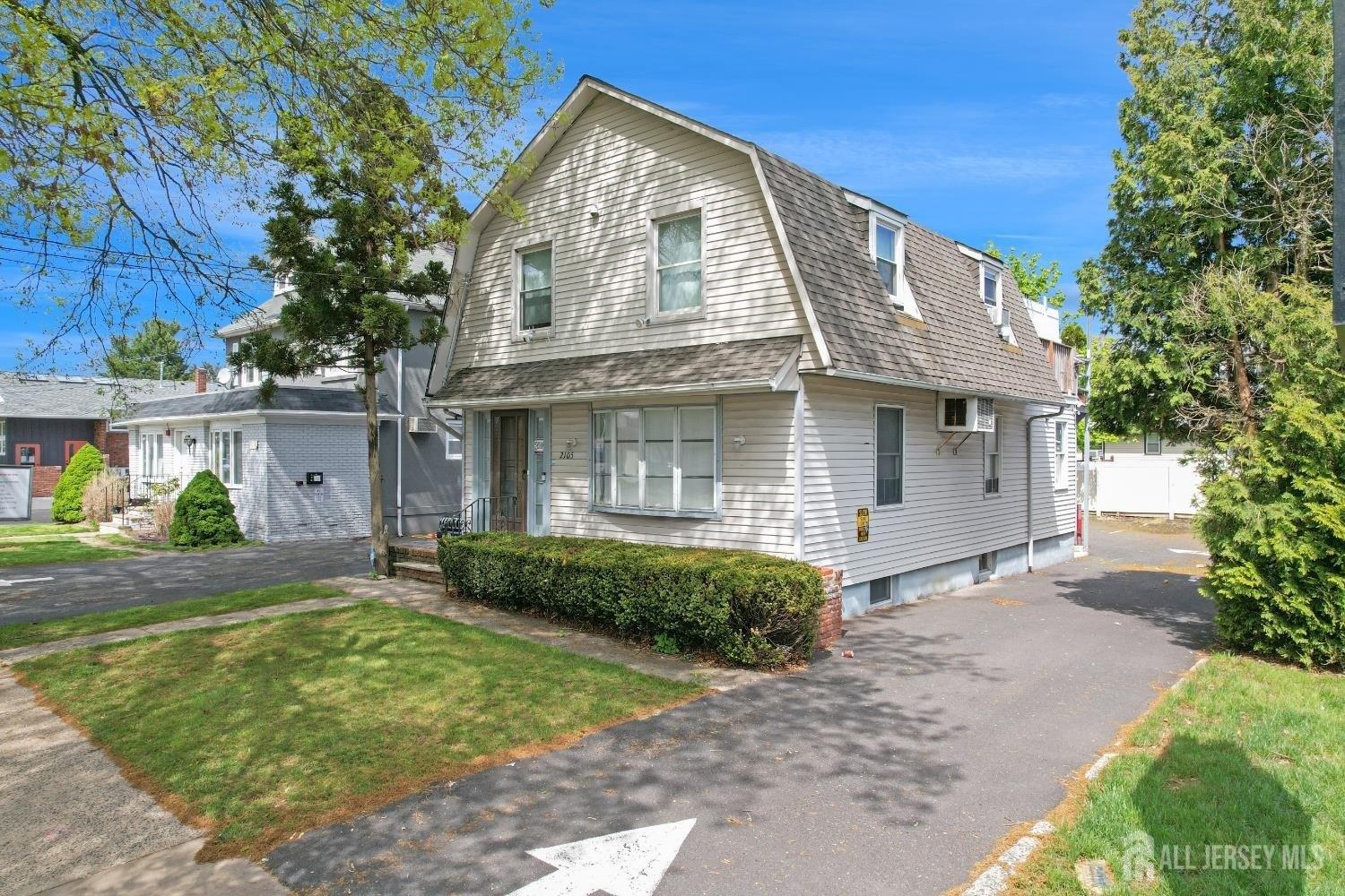 Property Image for 2105 Park Avenue