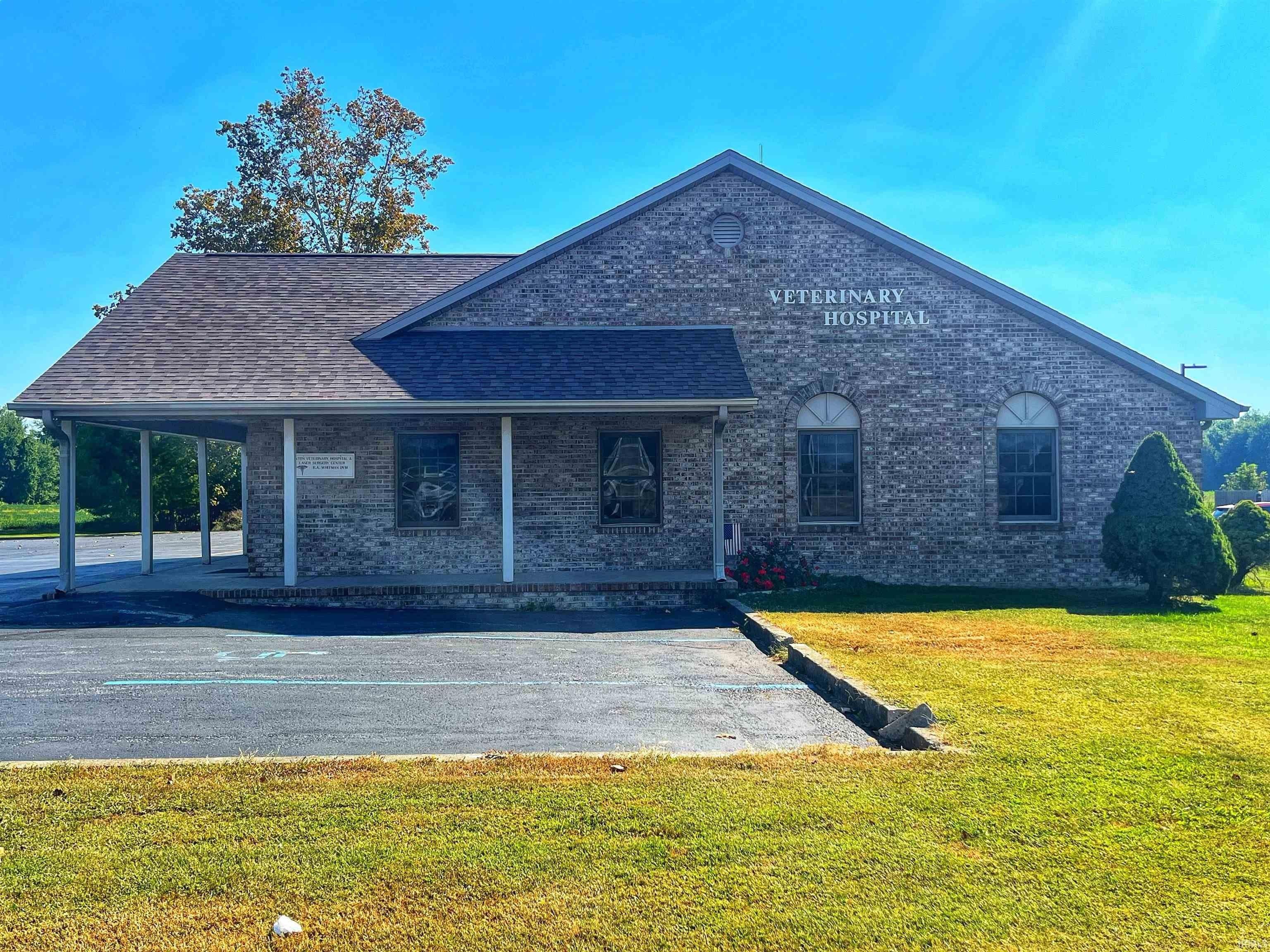 Property Image for 1701 E Hwy 54 Highway