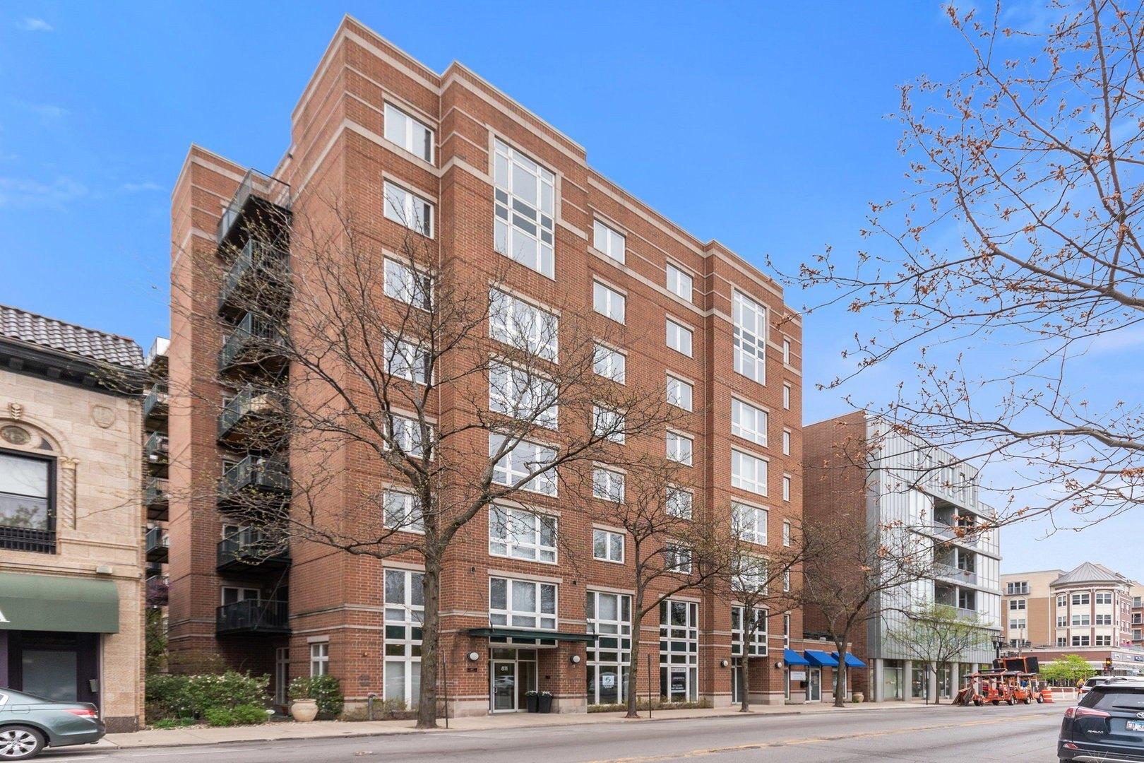 Property Image for 811 Chicago Avenue 606