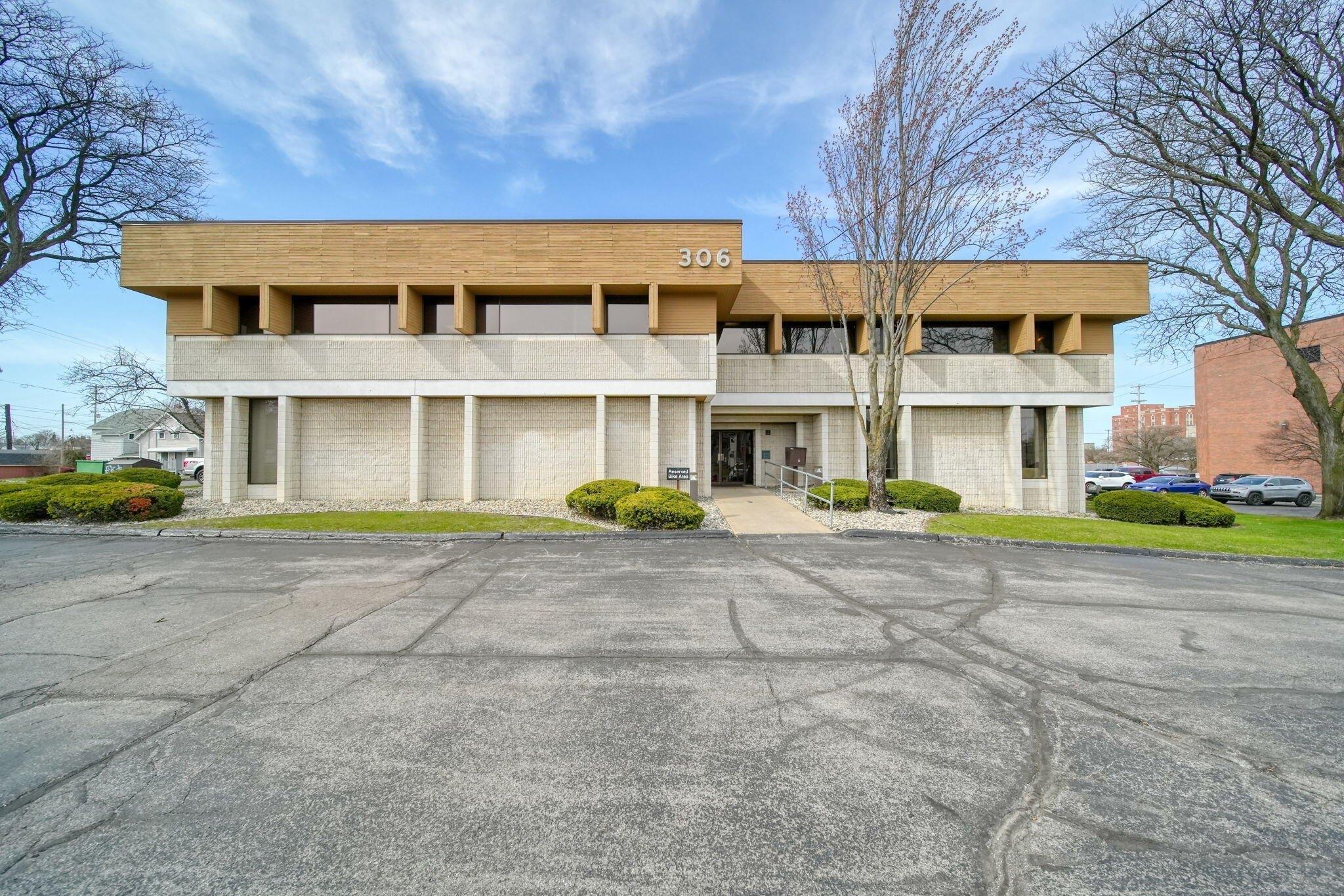 Property Image for 306 W Washington Avenue 105