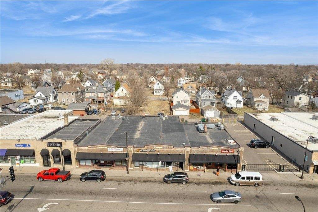 Property Image for 2118 W Broadway Avenue