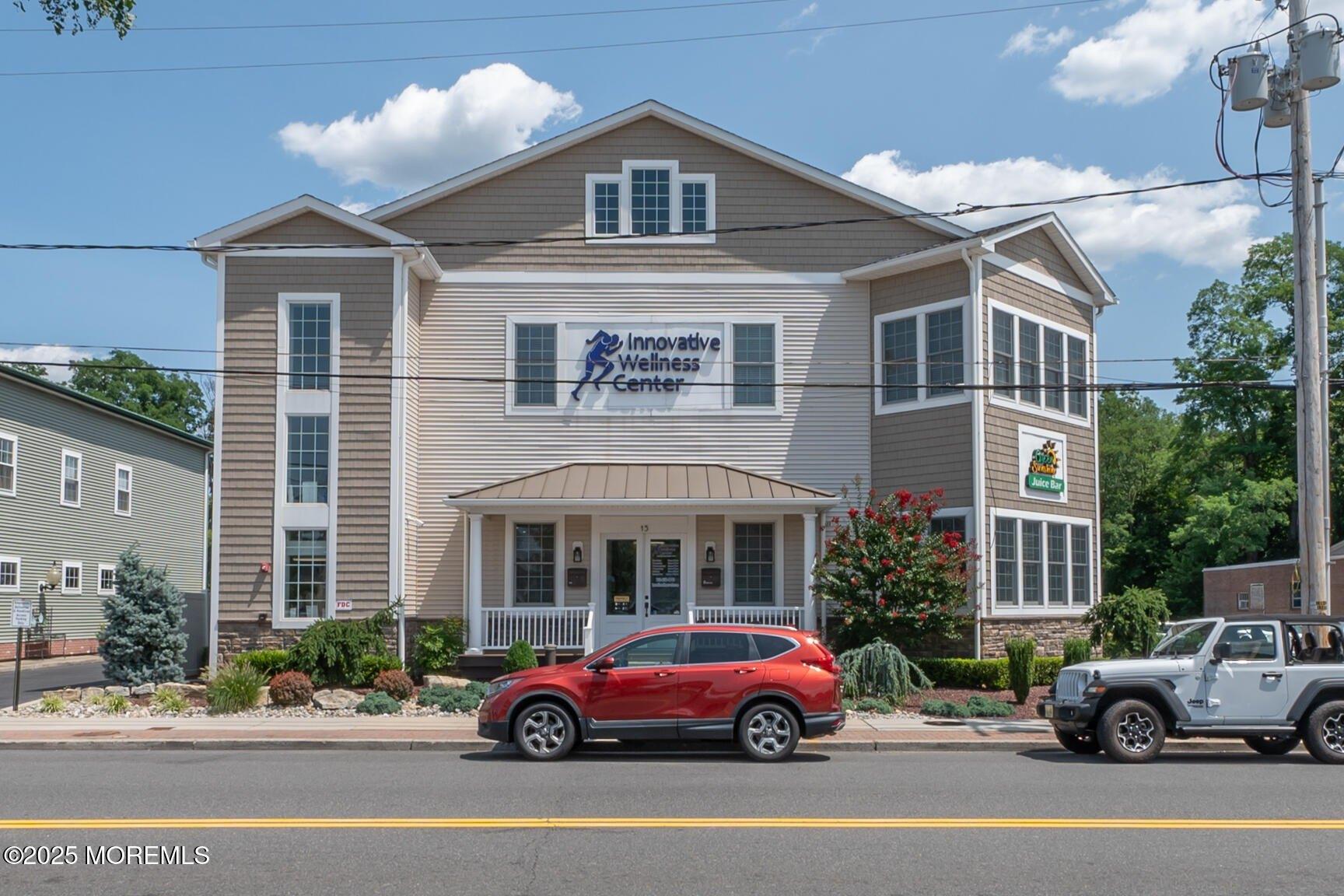 Property Image for 15-17 E Railroad Avenue