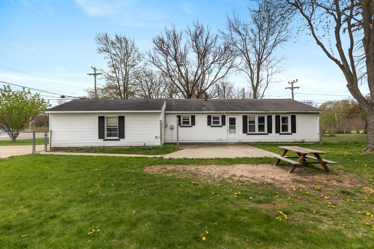 Property Image for 3116 E Apple Avenue
