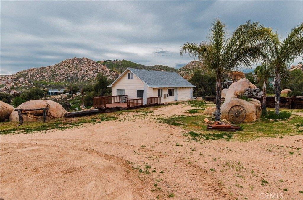 Property Image for 24498 El Baquero Road