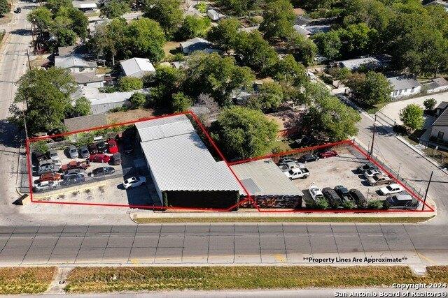 Property Image for 5220 Interstate 35 S