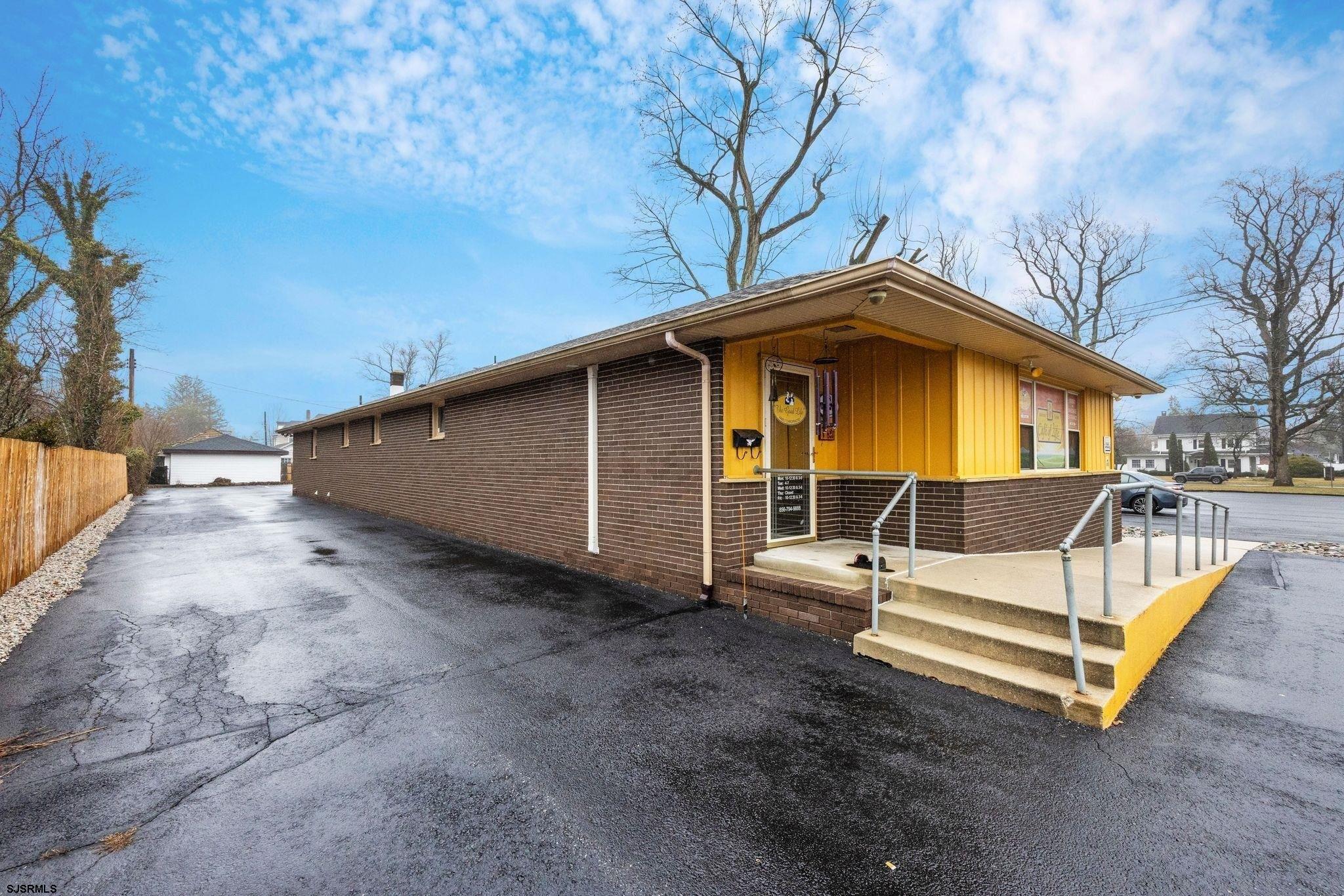 Property Image for 1 N Valley Ave