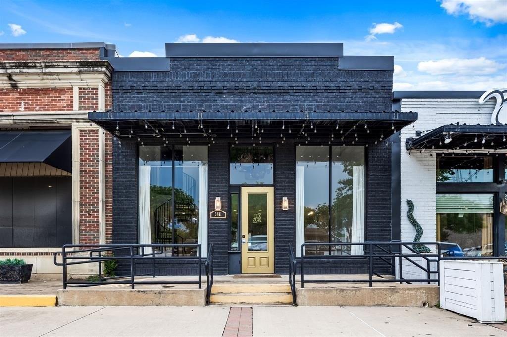 Property Image for 3811 Main Street