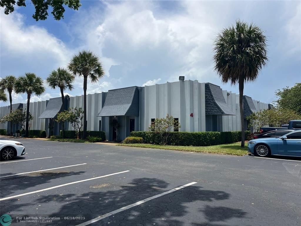 Property Image for 1001 NW 62nd St 400E