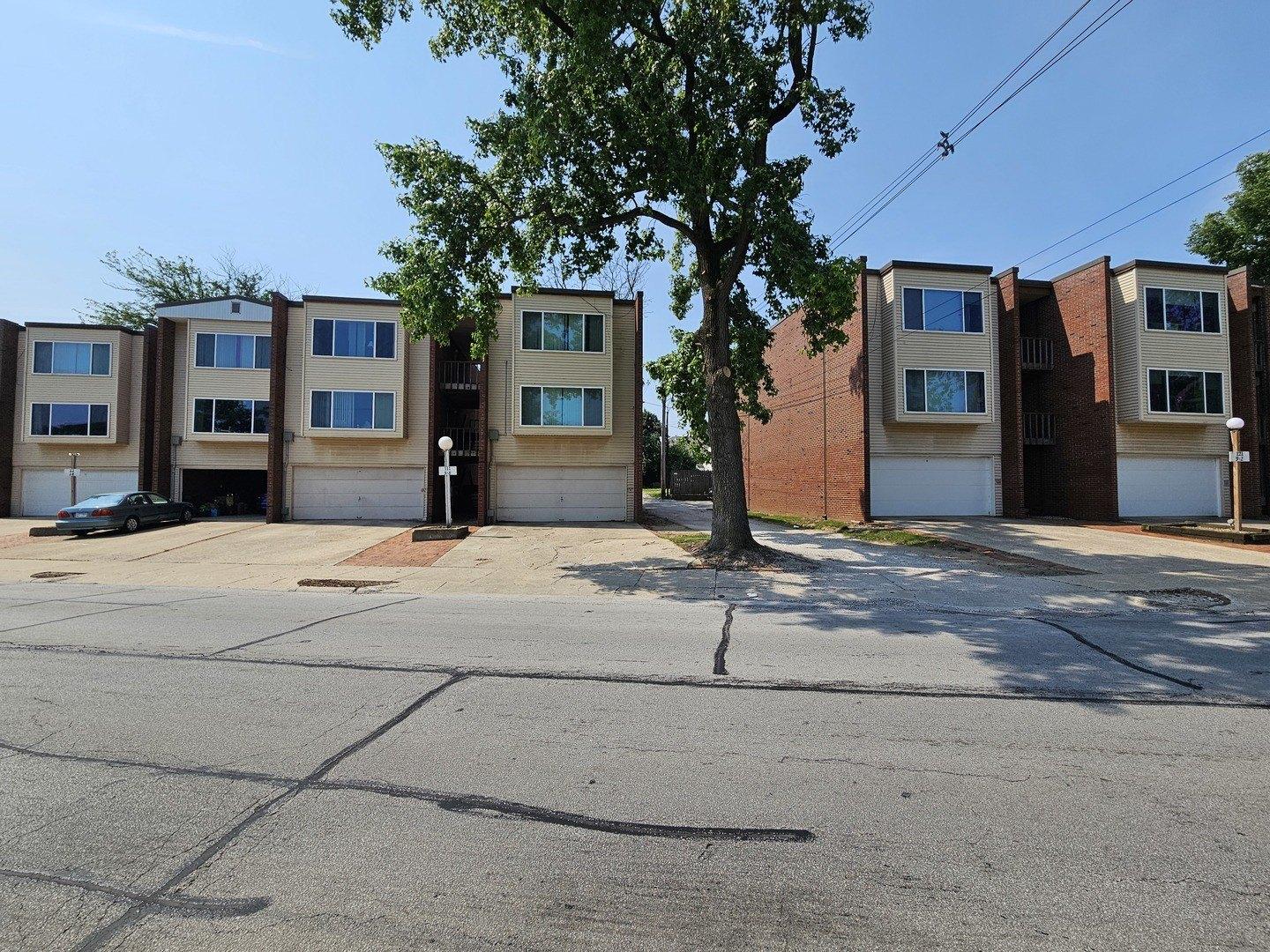 Property Image for 111 W Park Street