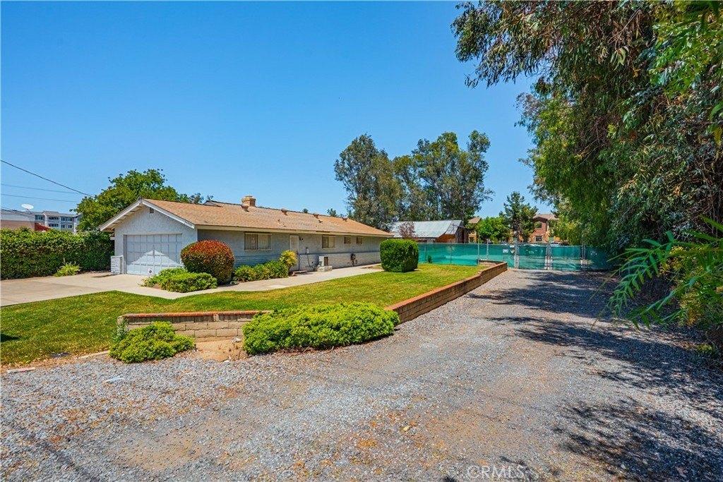 Property Image for 25050 Adams Avenue