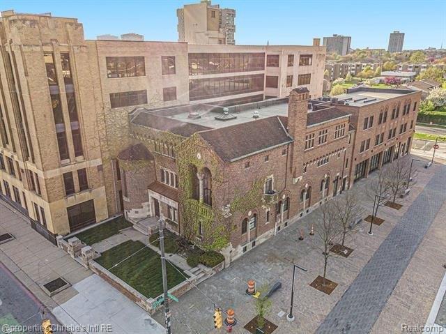 Property Image for 2761 E JEFFERSON Avenue A