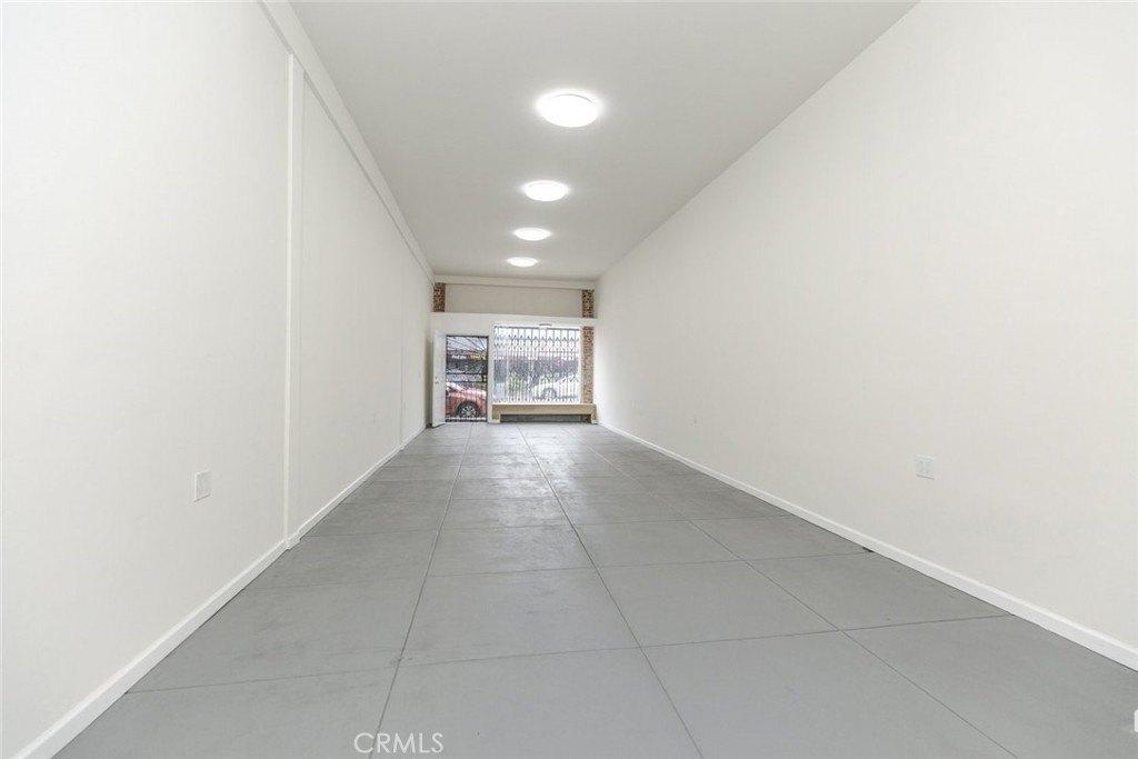 Property Image for 5867 Melrose Avenue