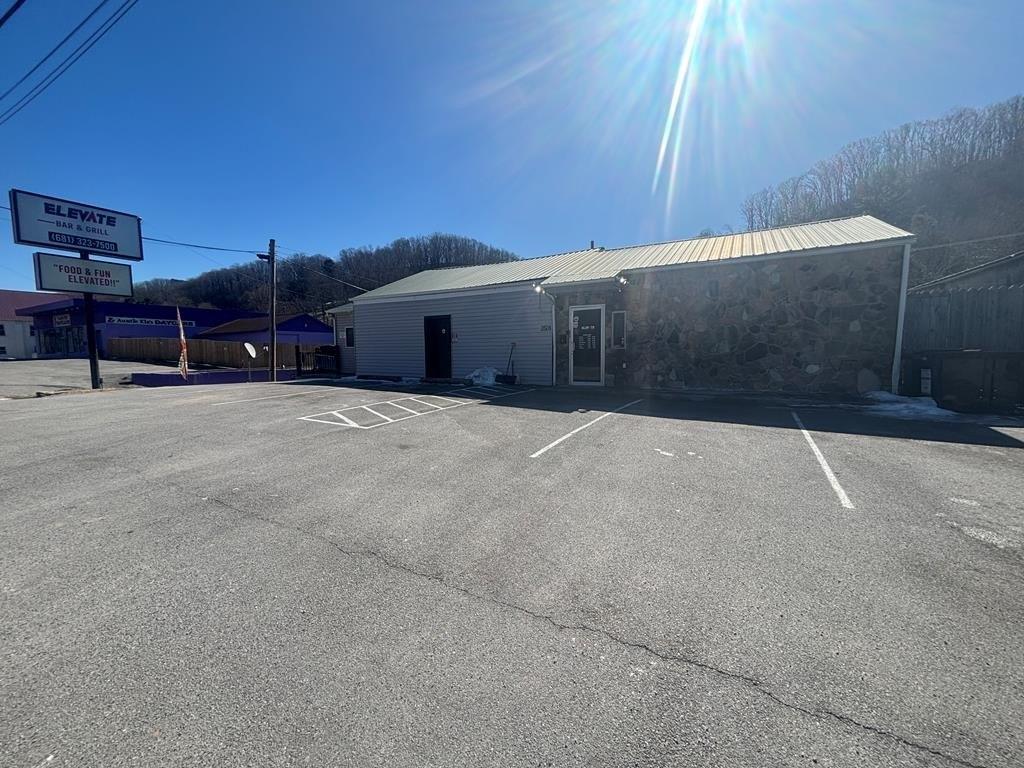 Property Image for 2501 Bluefield Ave