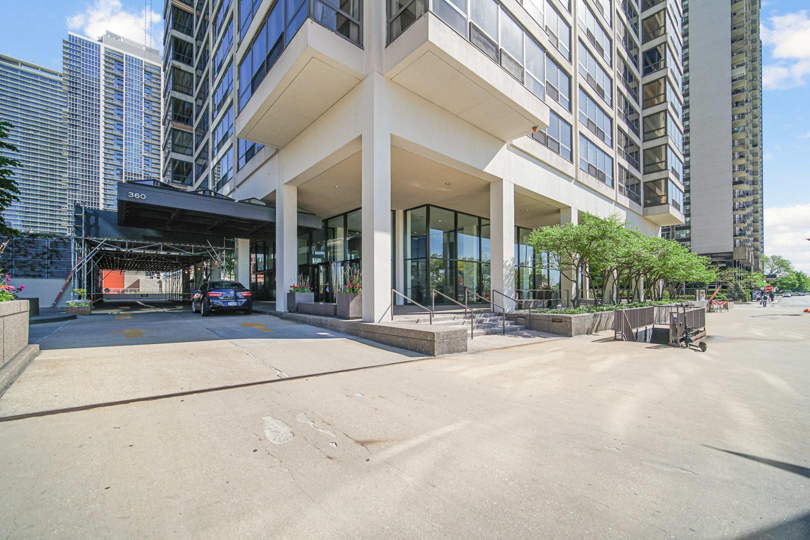 Property Image for 360 E Randolph Street 2602