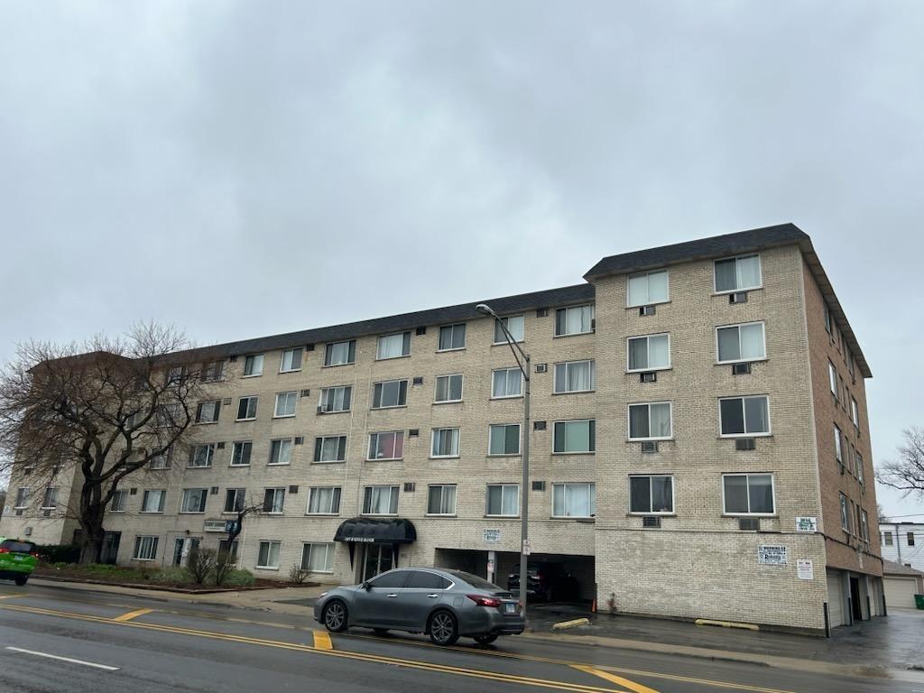 Property Image for 1227 S Harlem Avenue 204