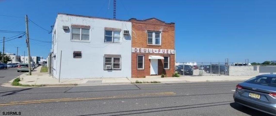 Property Image for 300 N Georgia Ave