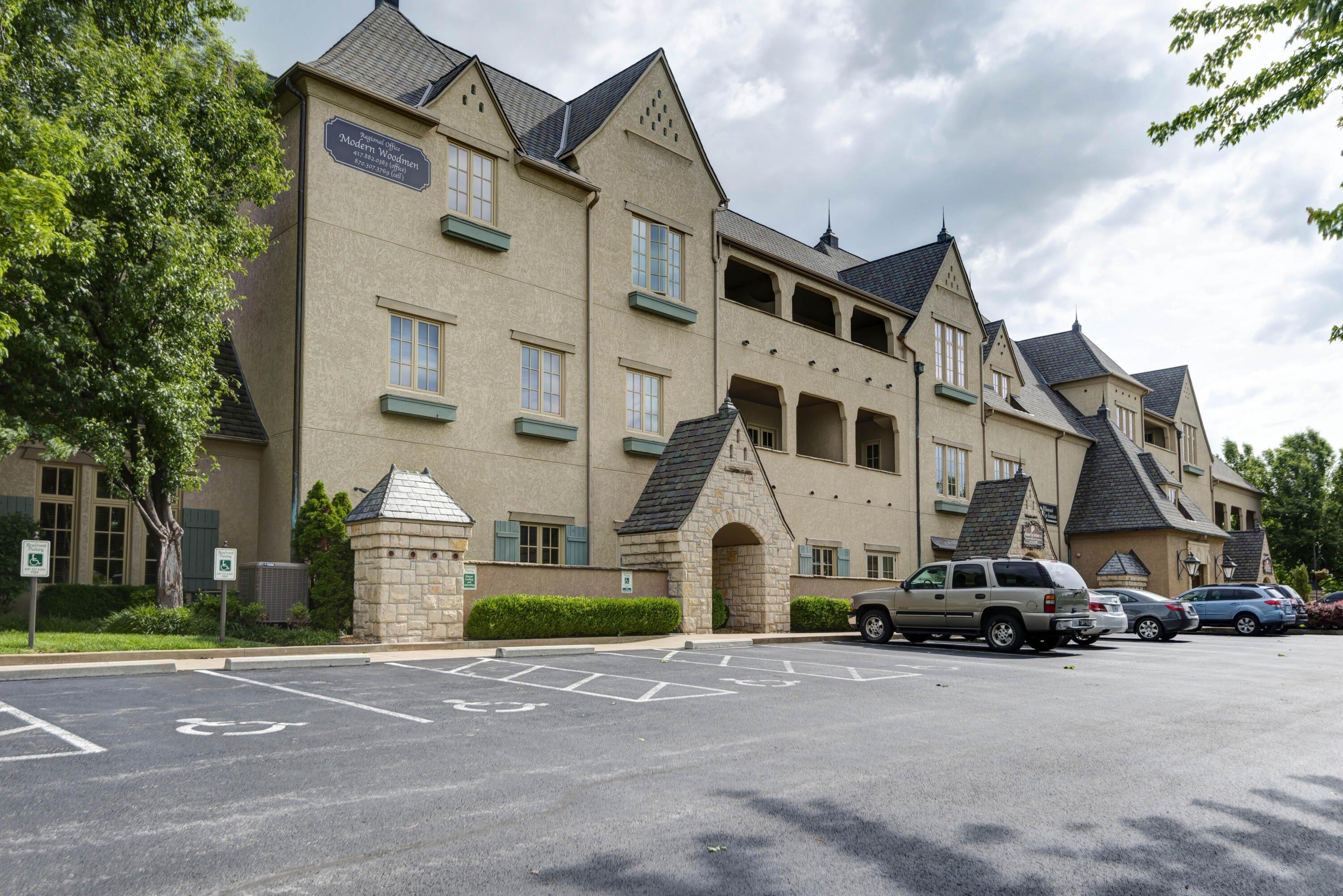 Property Image for 1531 E Bradford Parkway 320