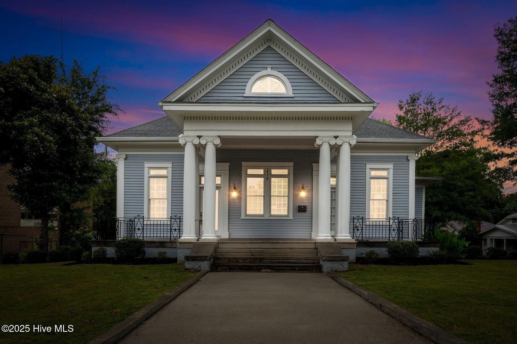 Property Image for 219 Broad Street W