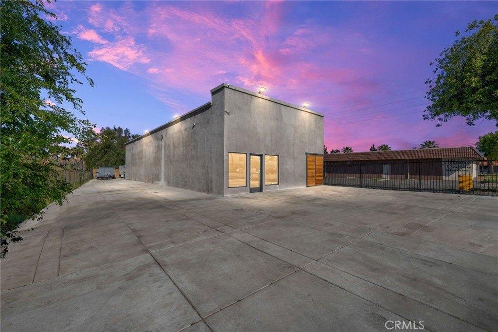 Property Image for 701 Texas Street